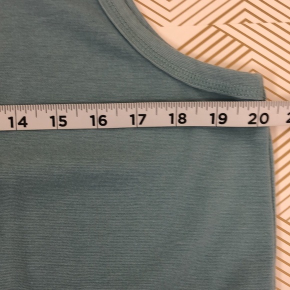 Weekend traffic top - Picture 4 of 5